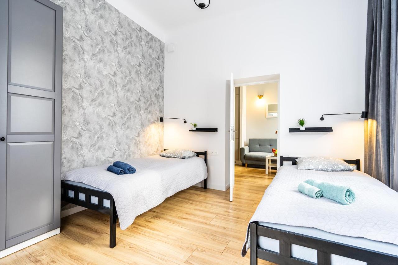 Apartment Pod Arkadami Warschau